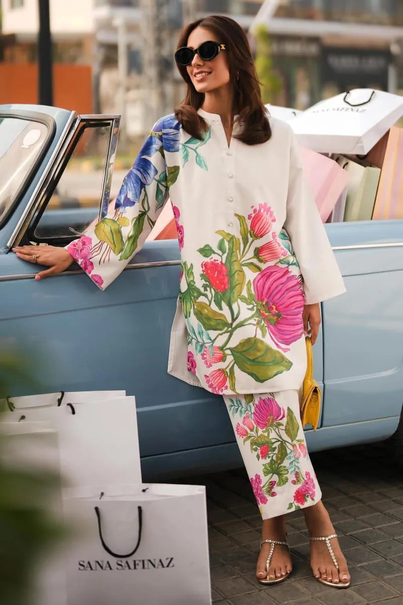 Lilly Printed Floral Shirt Set Medium Large with 2 Peacocks