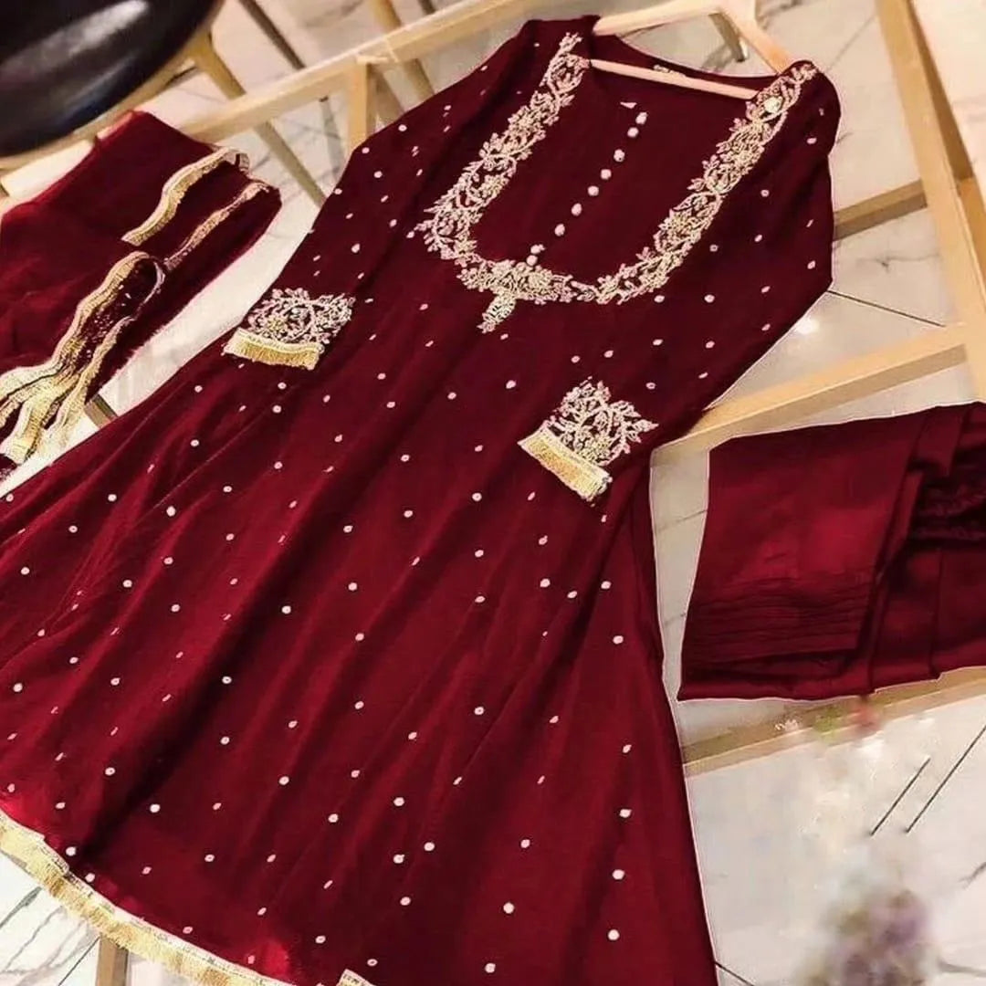Chiffon 3-Piece Set with Gold Embroidery & Pearls